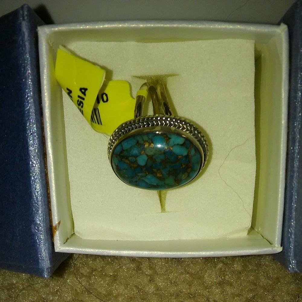 Beautiful Rings NEW - Picture 3 of 3